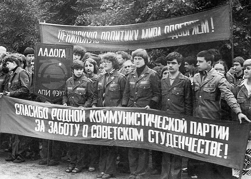 ����������