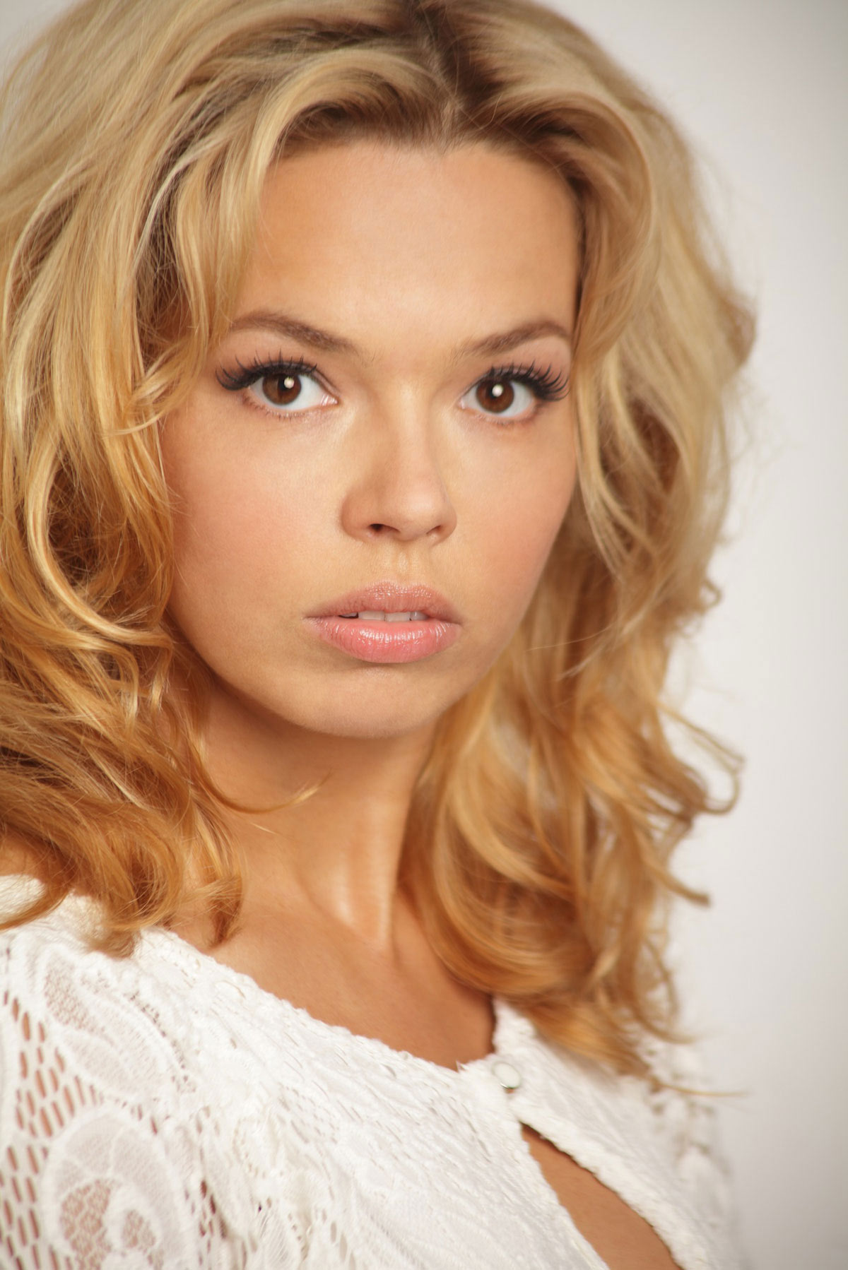 ����������