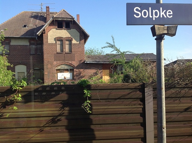 ����������