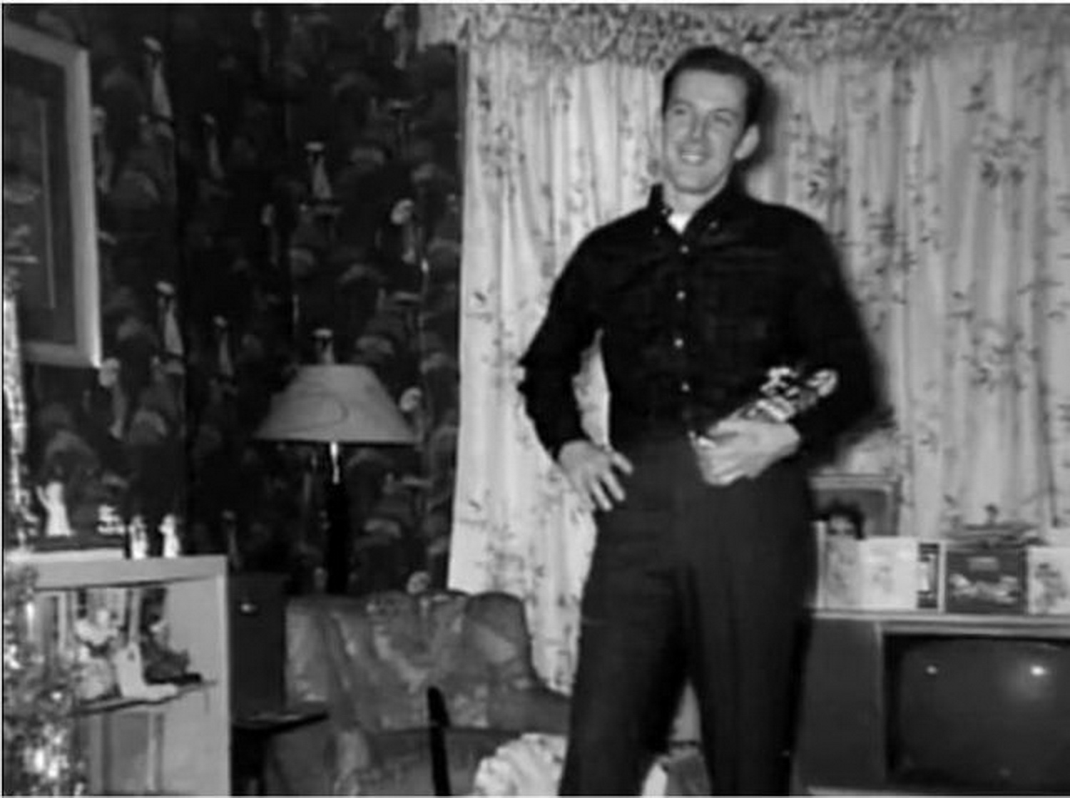 ����������