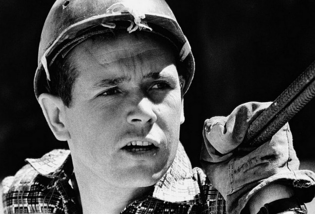 ����������