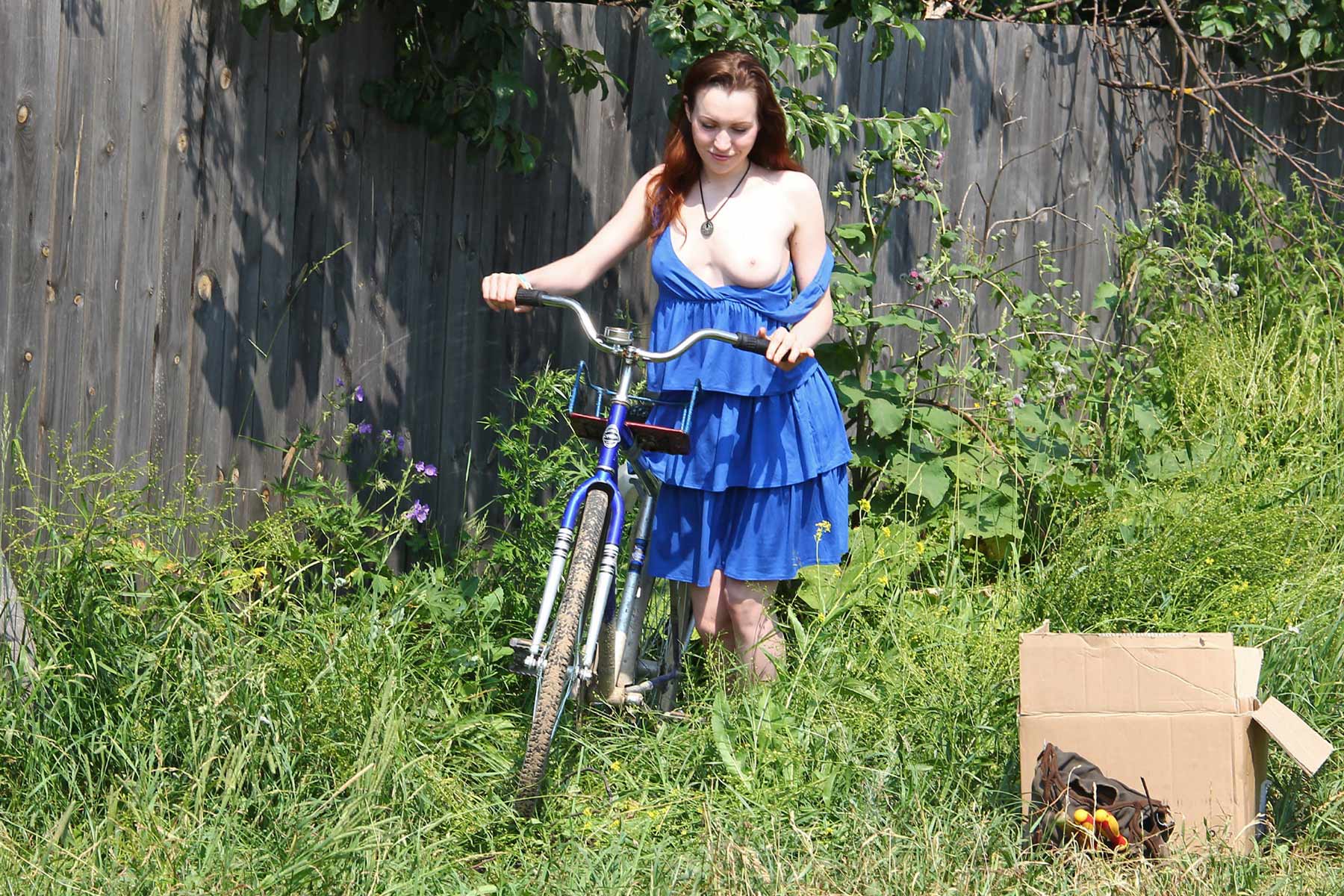 ����������