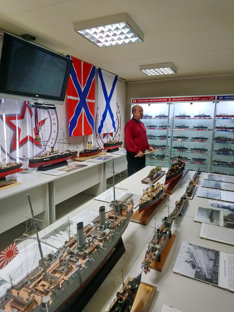 ����������