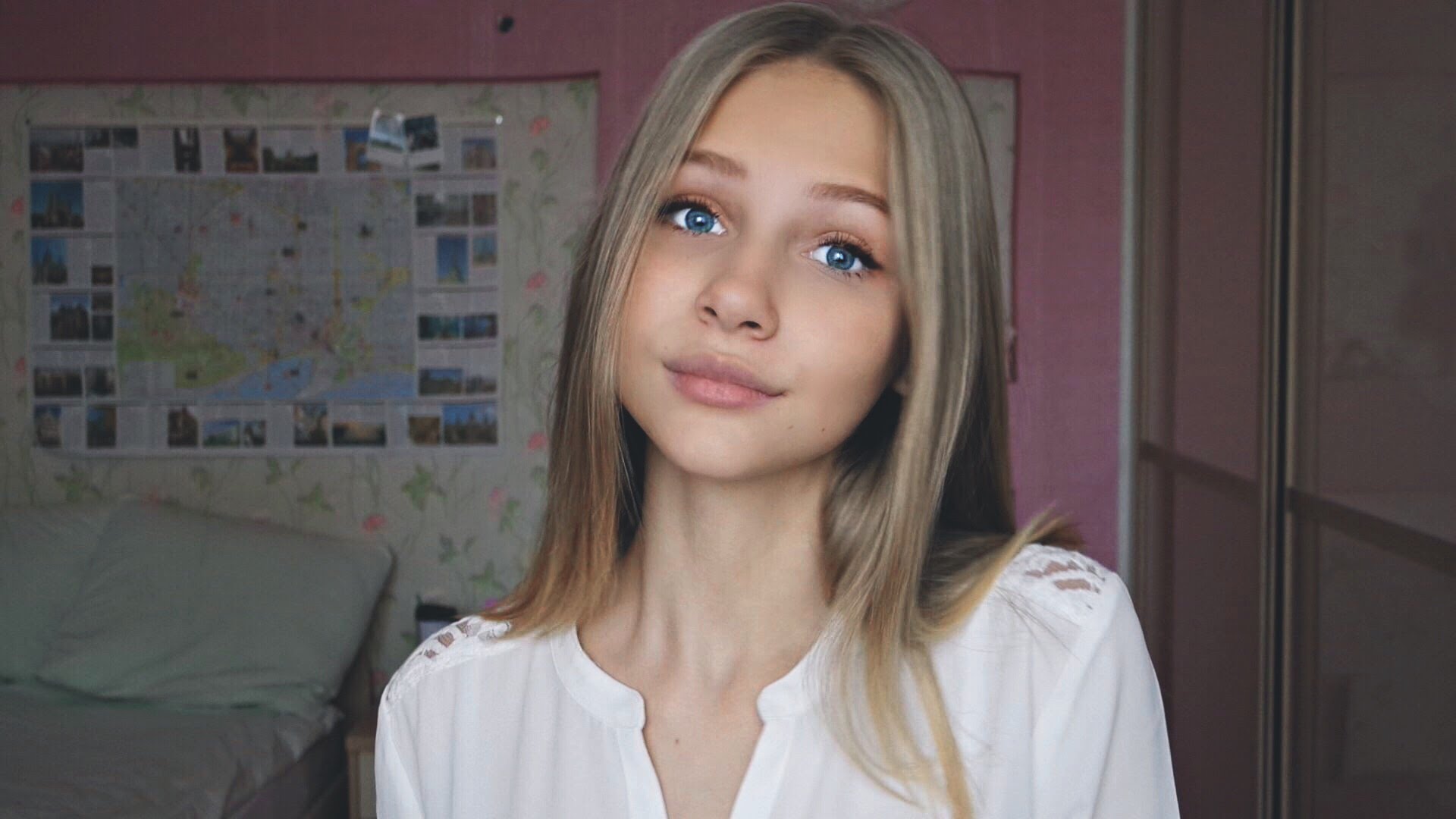 ����������