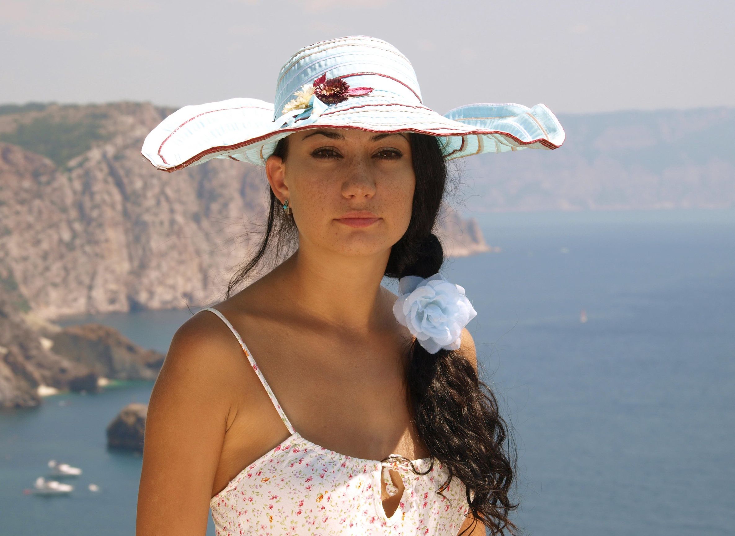 ����������