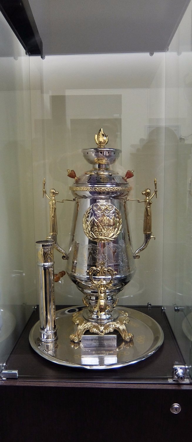 ����������