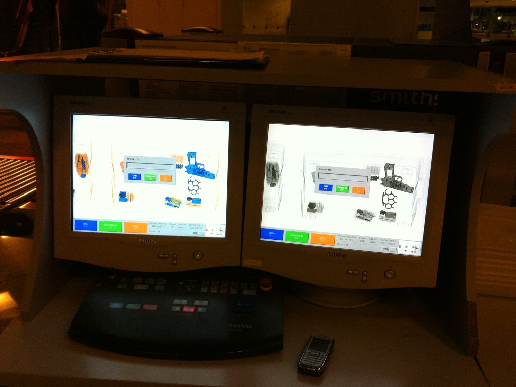 ����������