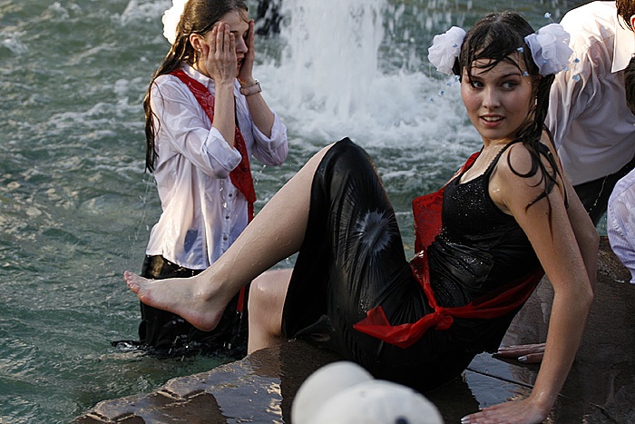 ����������