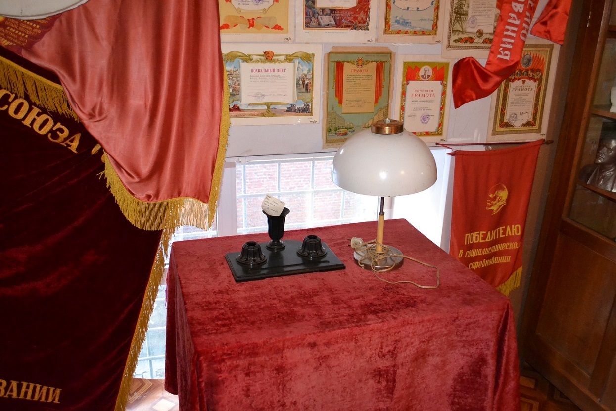 ����������