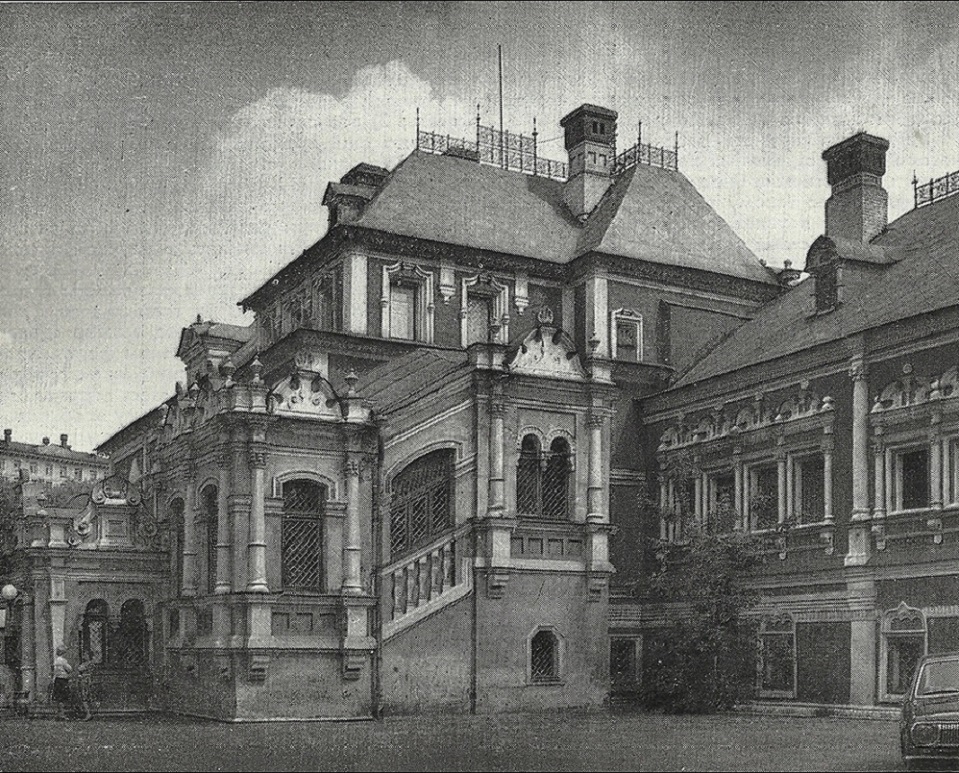 ����������