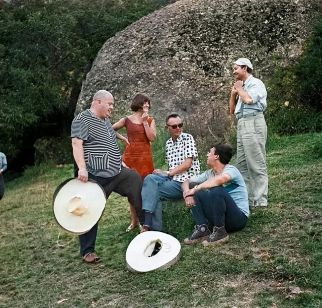 ����������