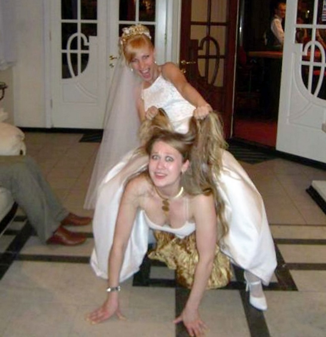 ����������