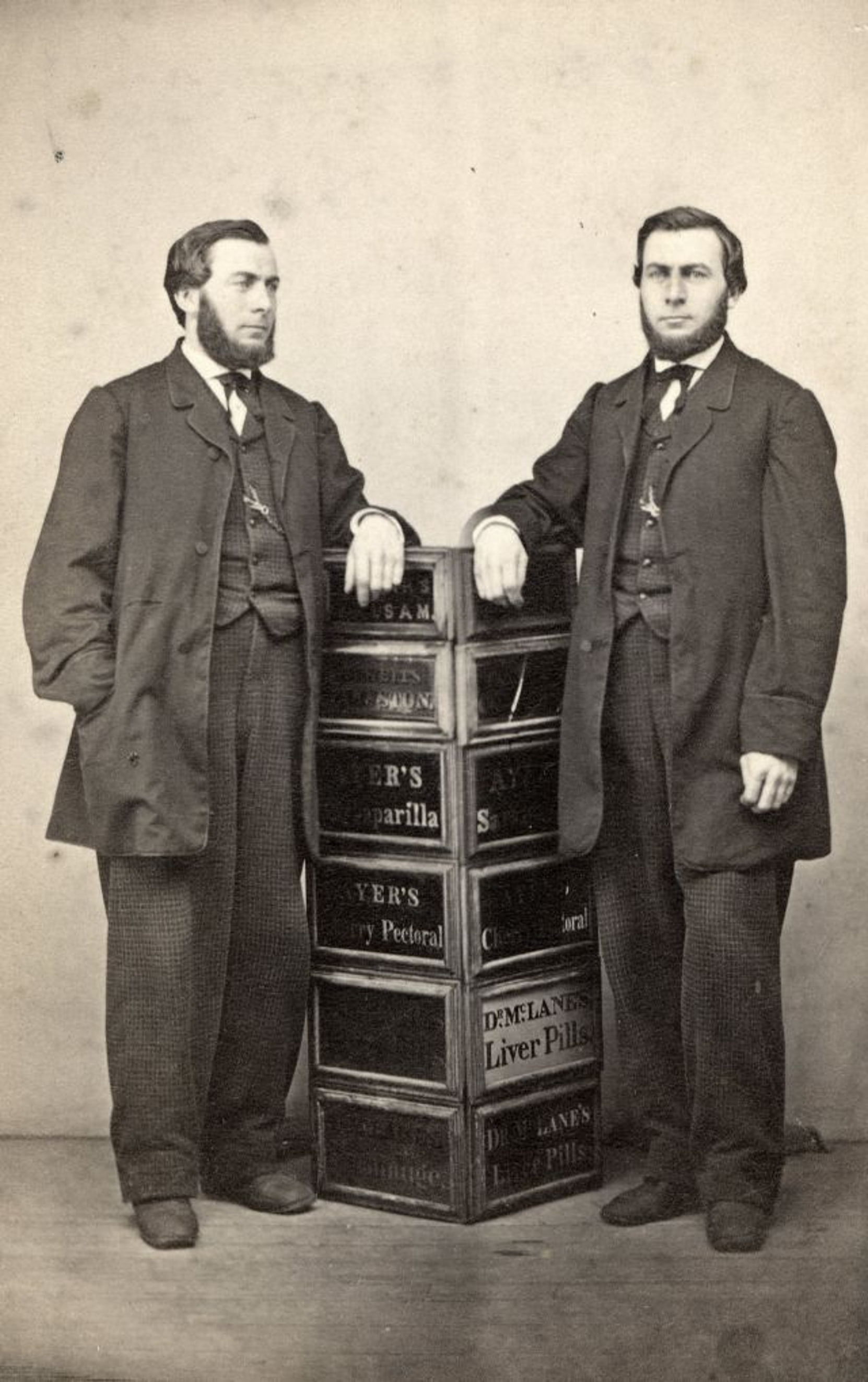 ����������