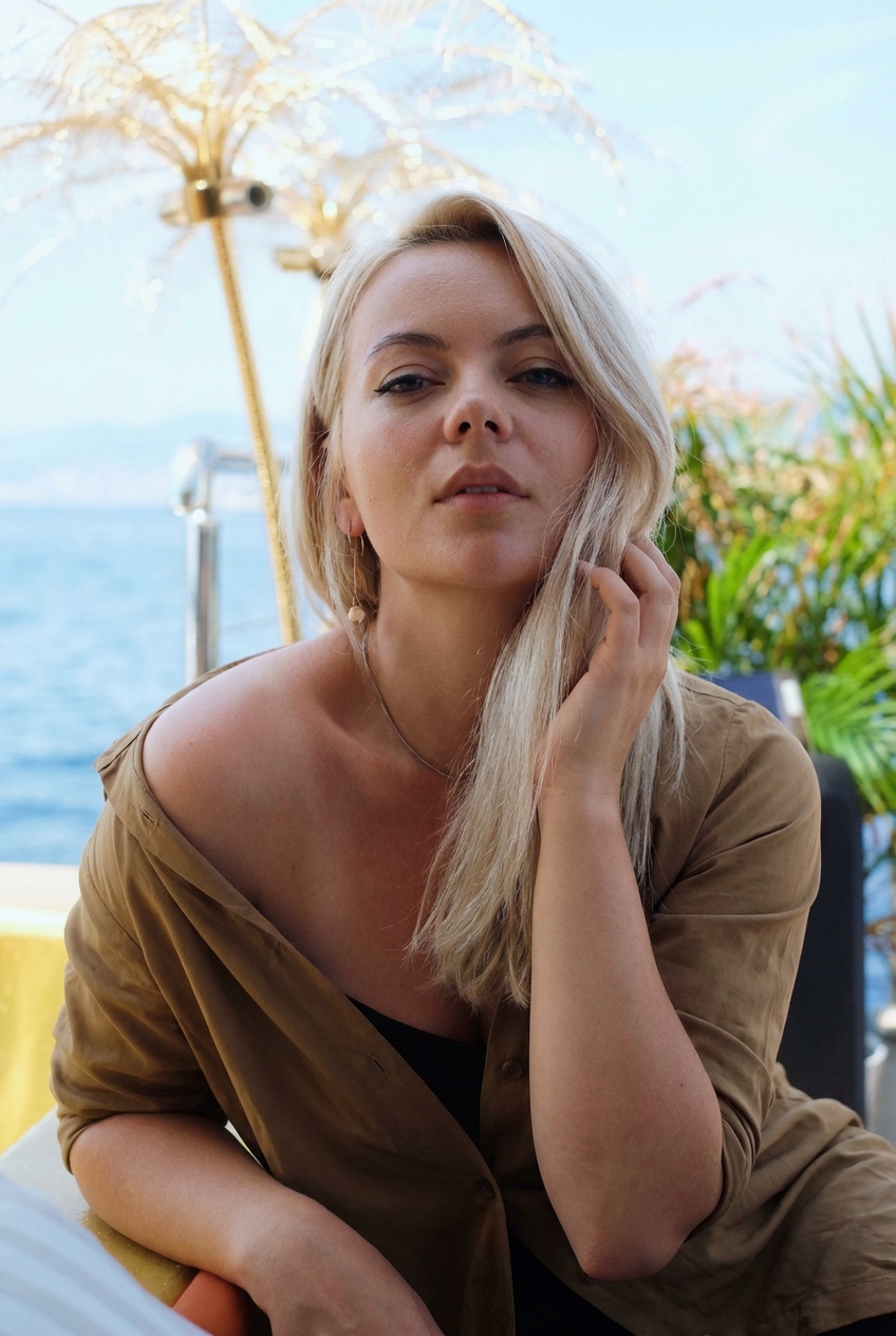 ����������