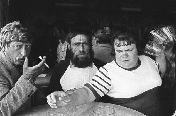 ����������