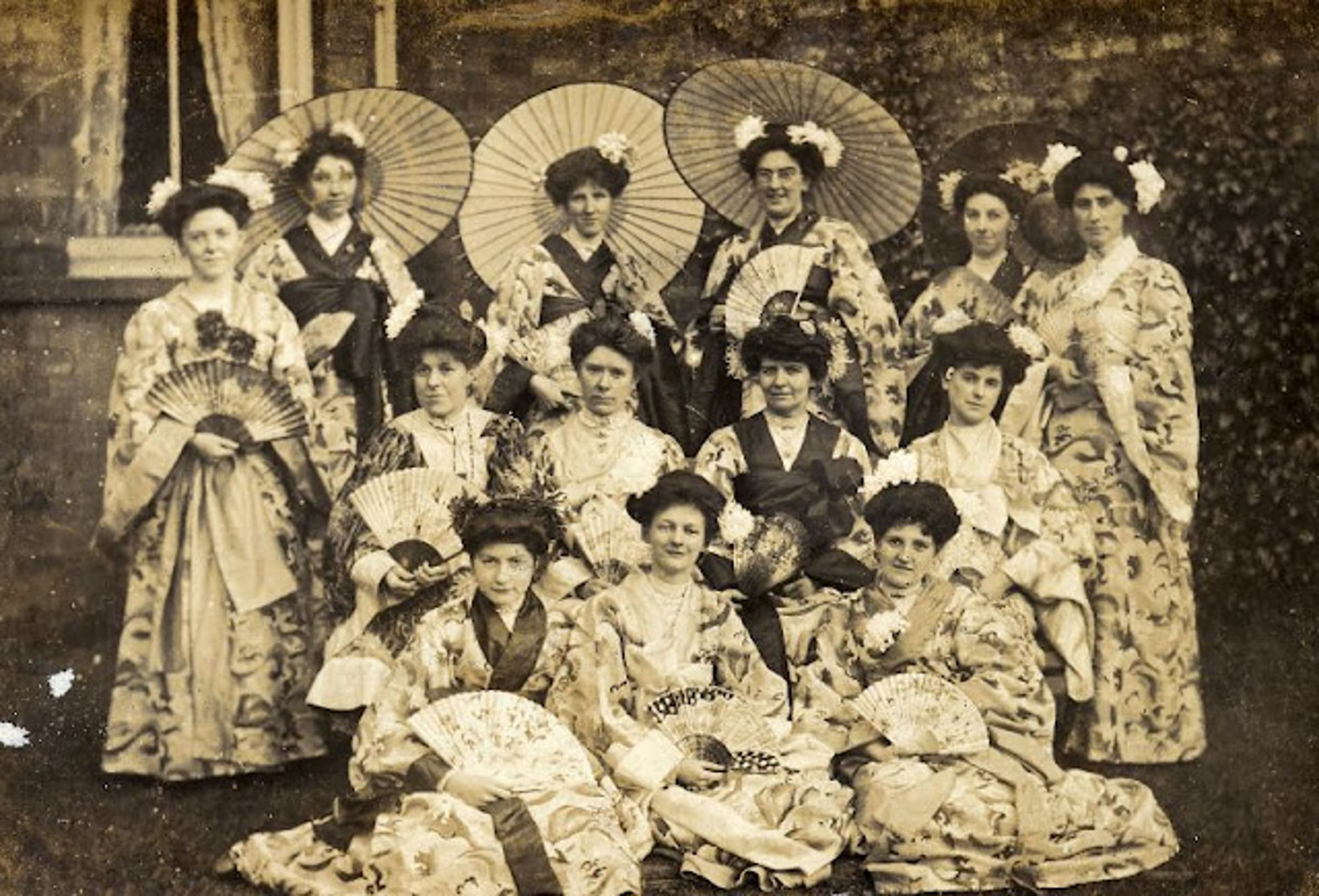 ����������