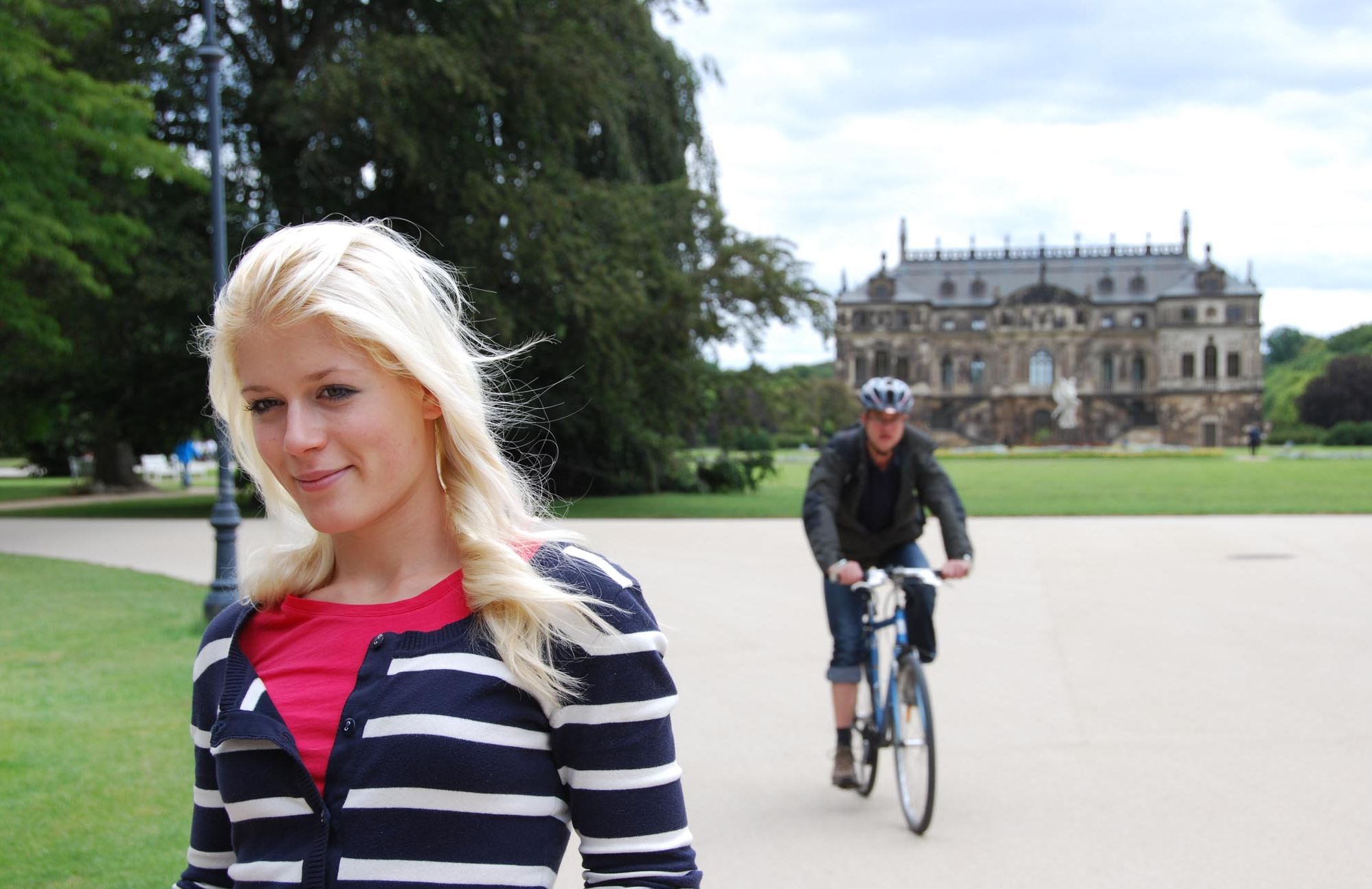 ����������