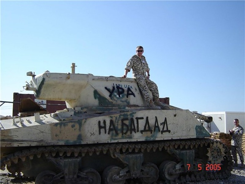 ����������